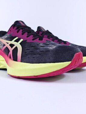 Asics Novablast 2 Womens 8 Neutral Cushioned Road Running Shoes Black